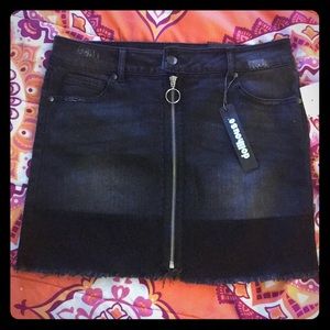 Juniors jean skirt black denim